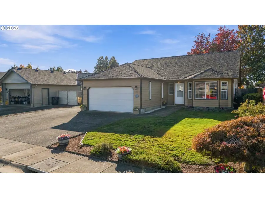 2658 S 12th St, Lebanon, OR 97355 - #3