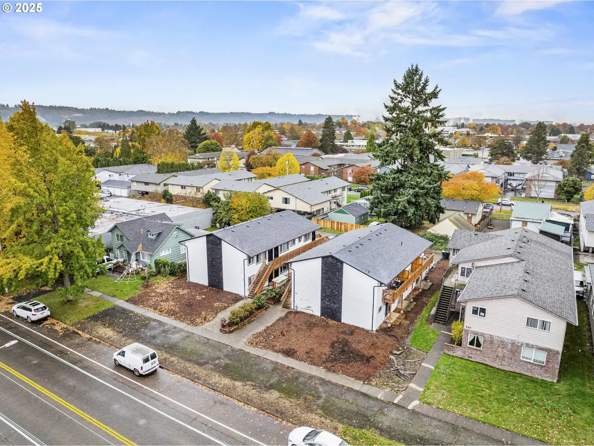 947 7th Ave, Longview, WA 98632 - #1