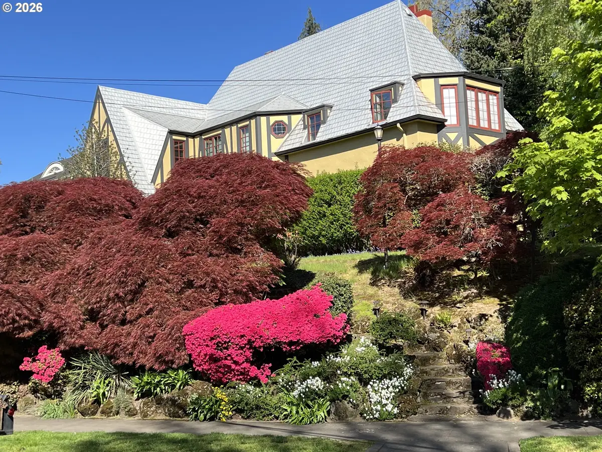 107 NE Laurelhurst Pl, Portland, OR 97232 - #1