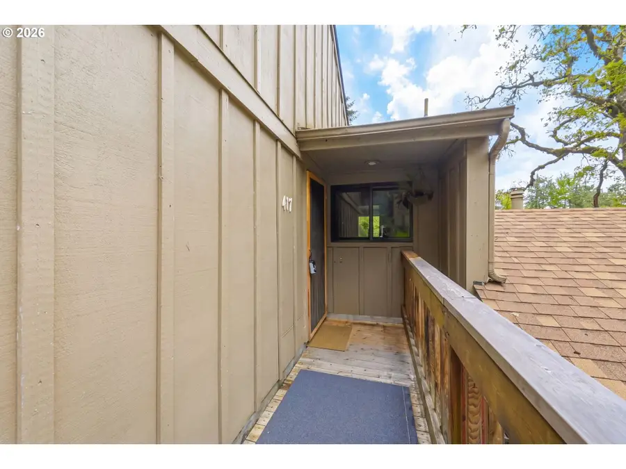 417 Stonewood Dr, Eugene, OR 97405 - #3