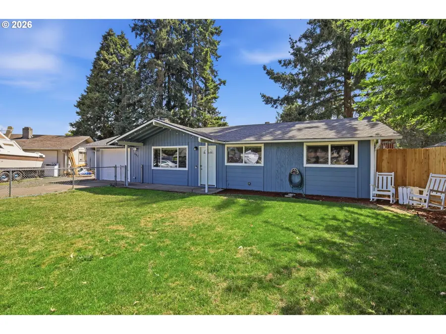 697 54th St, Springfield, OR 97478 - #3