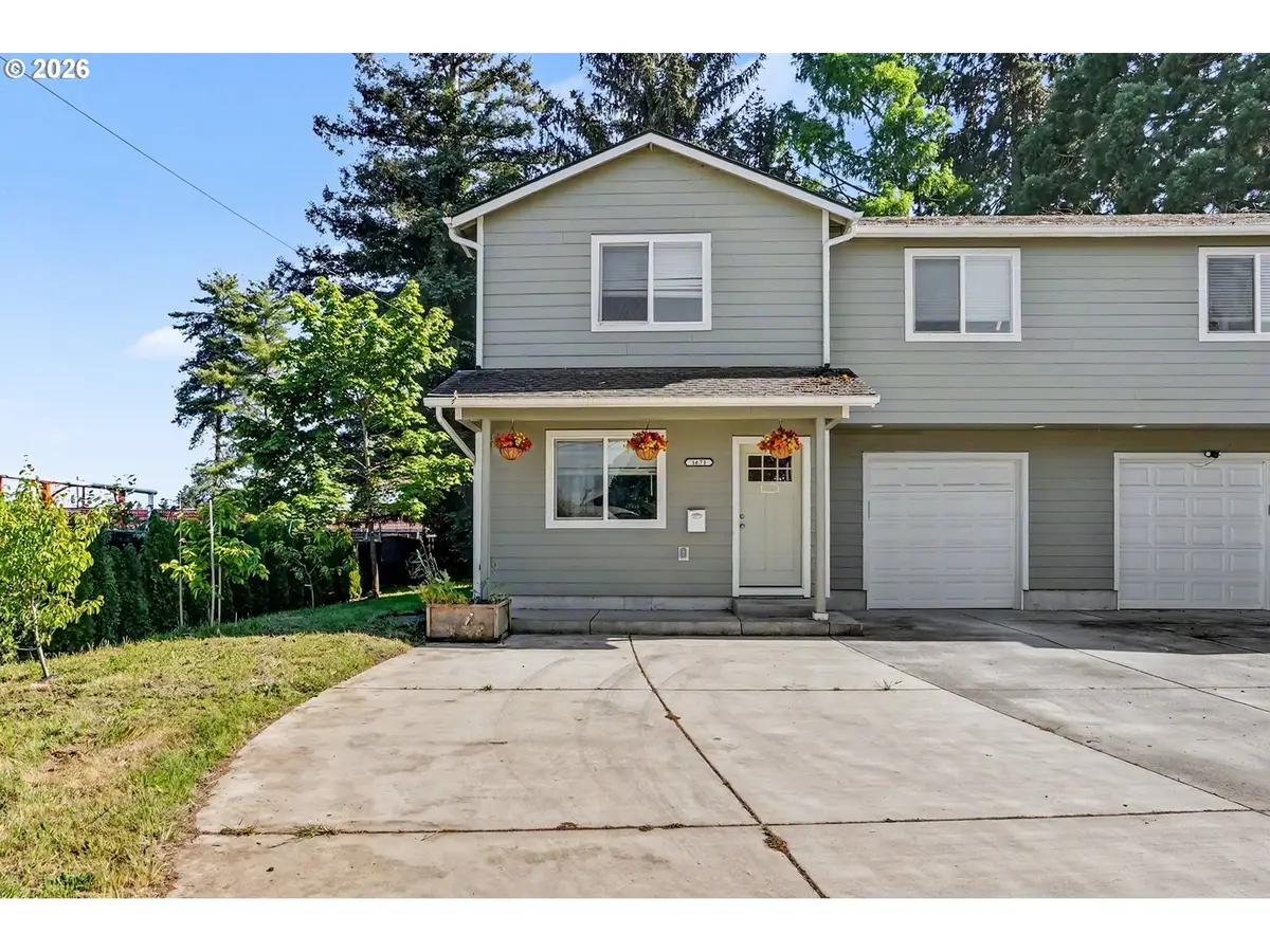 1671 Cooper St, Lebanon, OR 97355 - #1