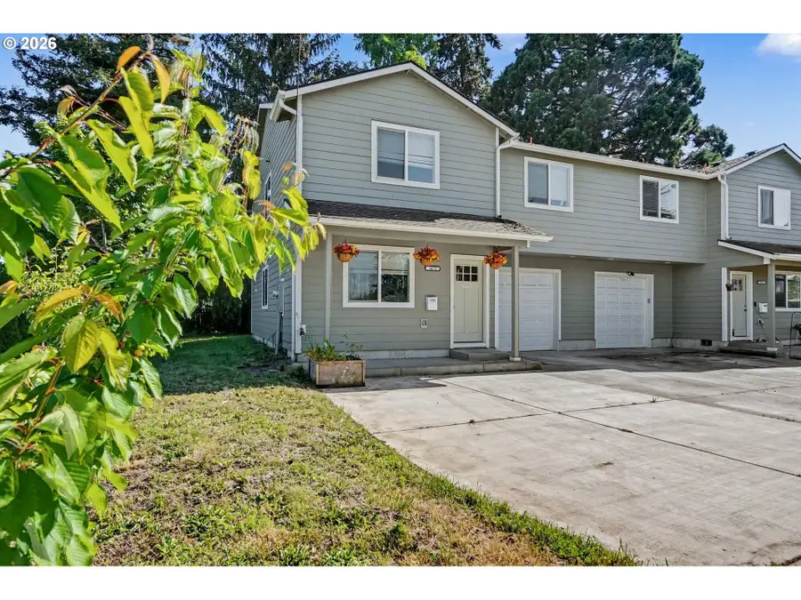 1671 Cooper St, Lebanon, OR 97355 - #3