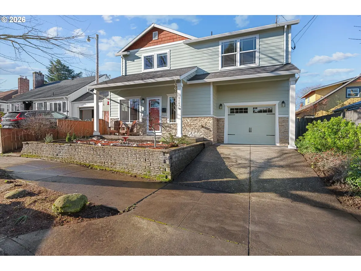 6507 NE 7th Ave, Portland, OR 97211 - Image #1