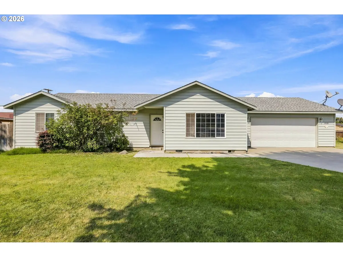 1228 SW Martin Ct, Hermiston, OR 97838 - #1