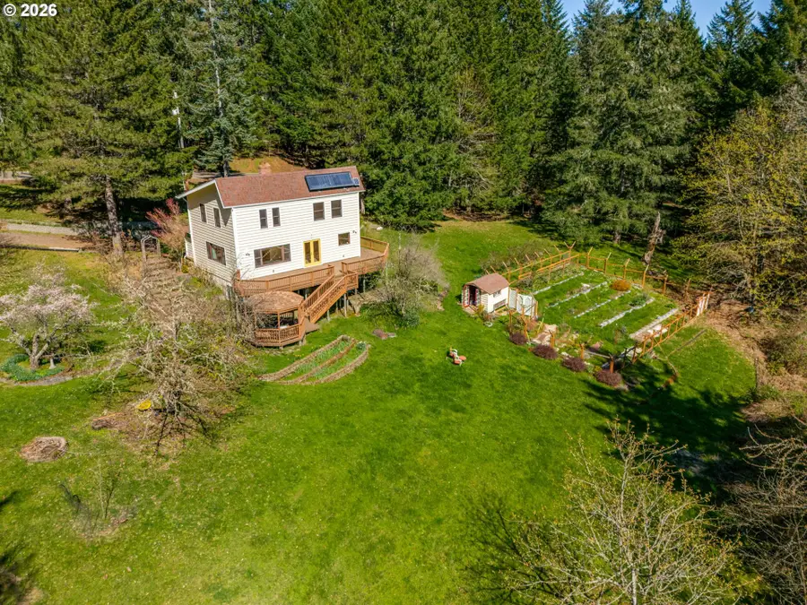 19037 NW Meadow Lake Rd, Yamhill, OR 97148 - #3