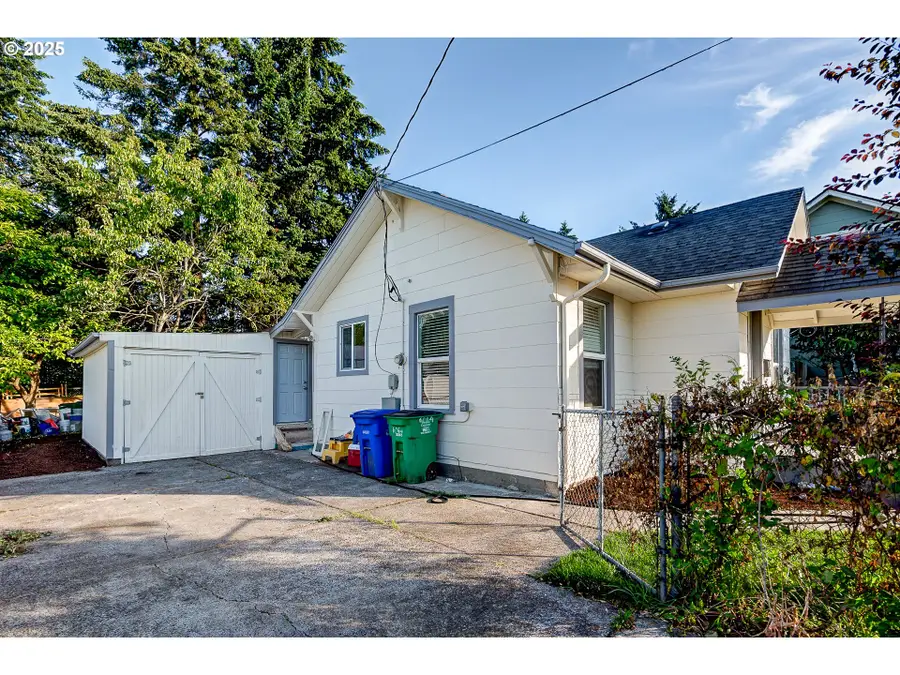 6064 NE Willow St, Portland, OR 97213 - Image #3