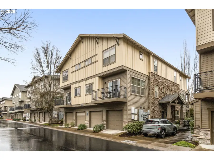 654 NE Newstead Ln, Hillsboro, OR 97006 - #2