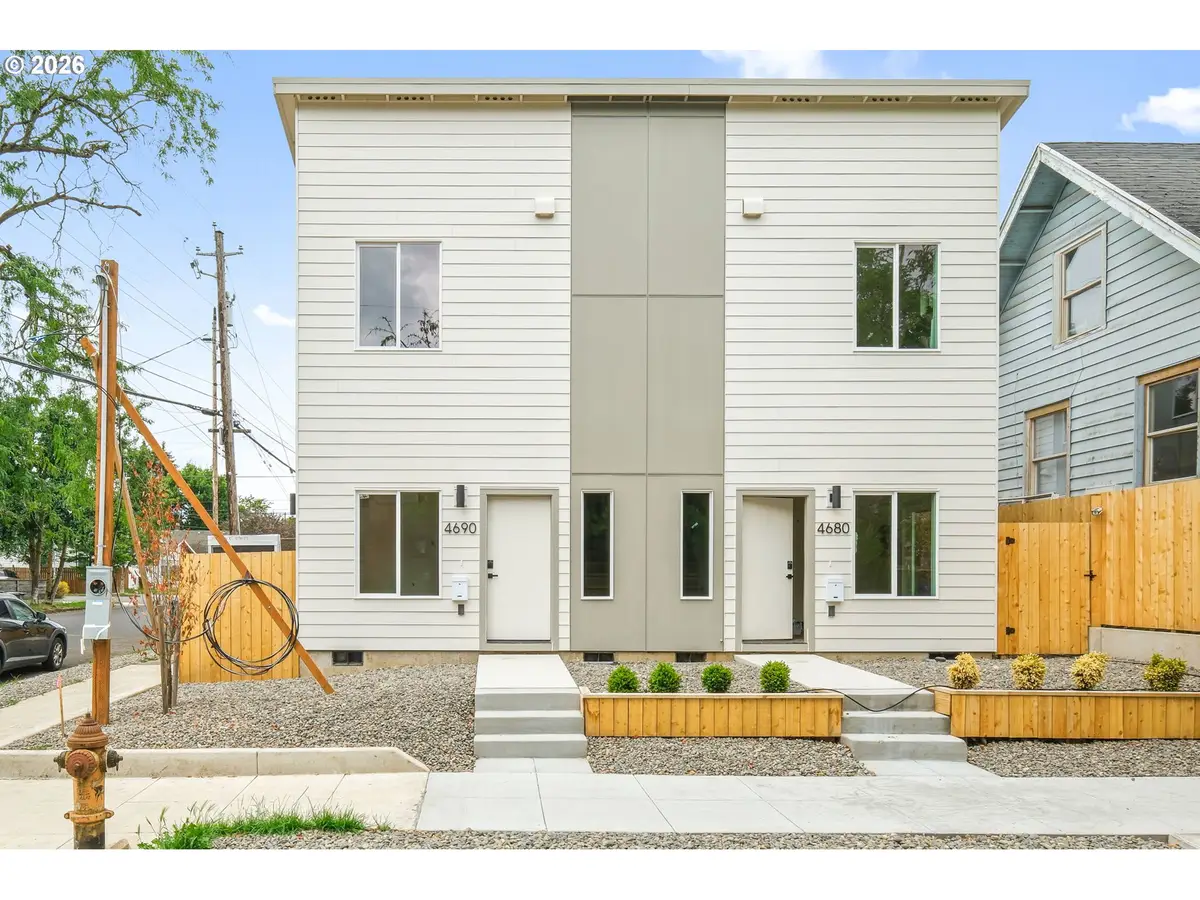 4690 N Congress Ave, Portland, OR 97217 - #1