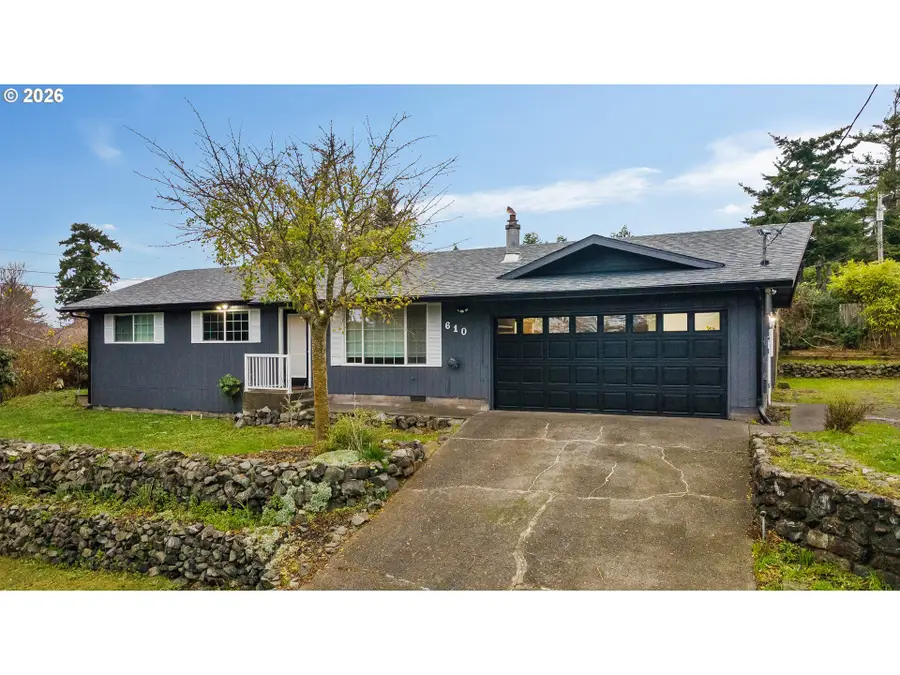 610 Pacific Ave, Coos Bay, OR 97420 - #2