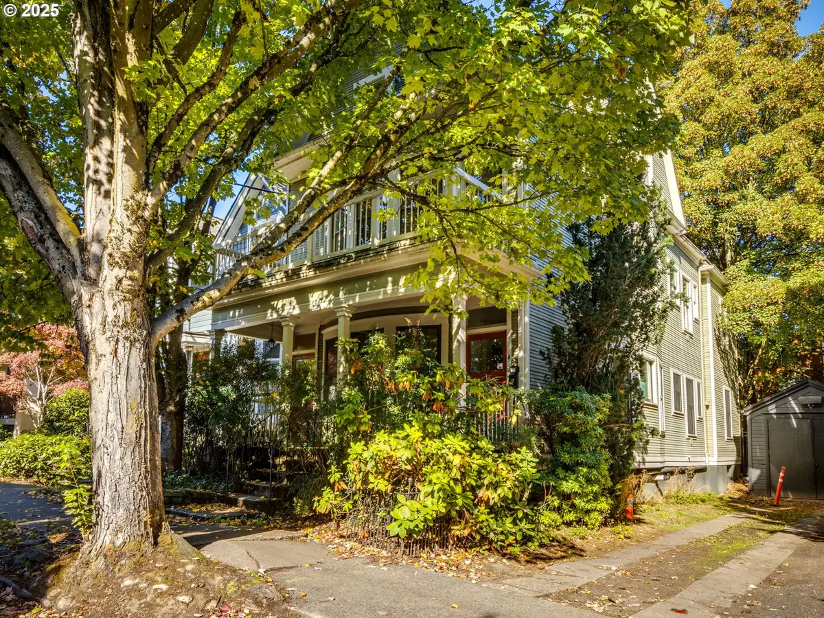 2137 NW Everett St #B, Portland, OR 97210 - Image #1