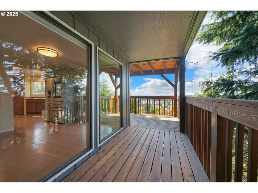 952 Summit Blvd, Springfield, OR 97477 - #2