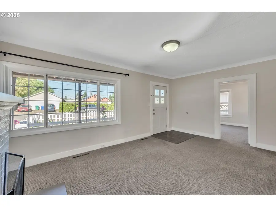 420 SE Linden Ave, Gresham, OR 97080 - Image #3