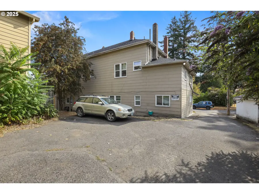7630 SE Woodstock Blvd, Portland, OR 97206 - Image #3