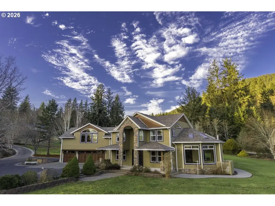 4055 Westwood Dr, Tillamook, OR 97141 - #1