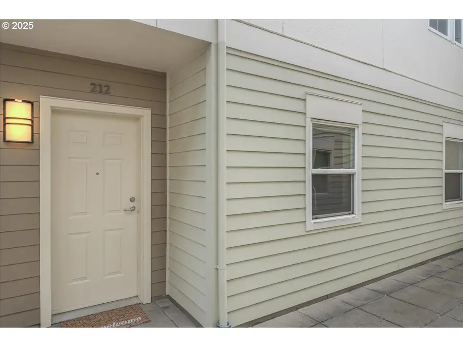 10606 SE Main St #212, Milwaukie, OR 97222 - Image #2