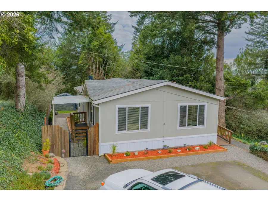 1050 N Cedar Point Rd #C09, Coquille, OR 97423 - #3