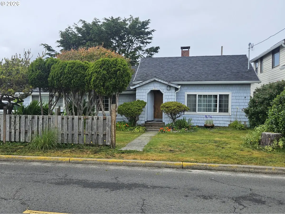 1421 NW 17th St, Lincoln City, OR 97367 - #1
