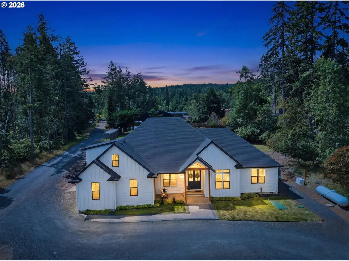 32114 Deberry Rd, Creswell, OR 97426 - #1