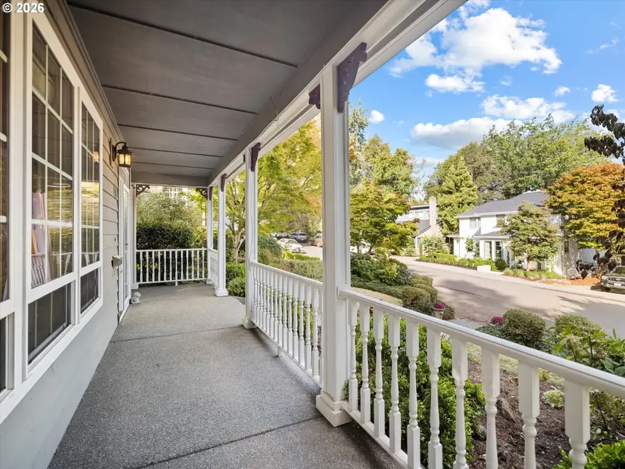426 7th St, Lake Oswego, OR 97034 - #3