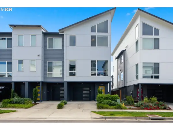 17100 SW Albatross Ln, Beaverton, OR 97007