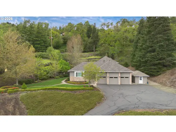 2867 NW Kline St, Roseburg, OR 97471