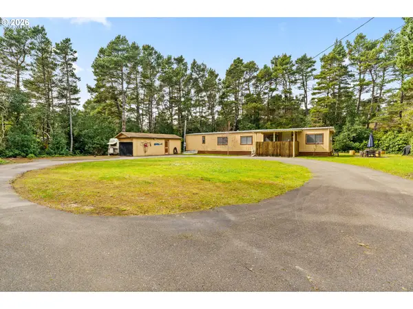 4835 Gloria Gayle Way, Florence, OR 97439