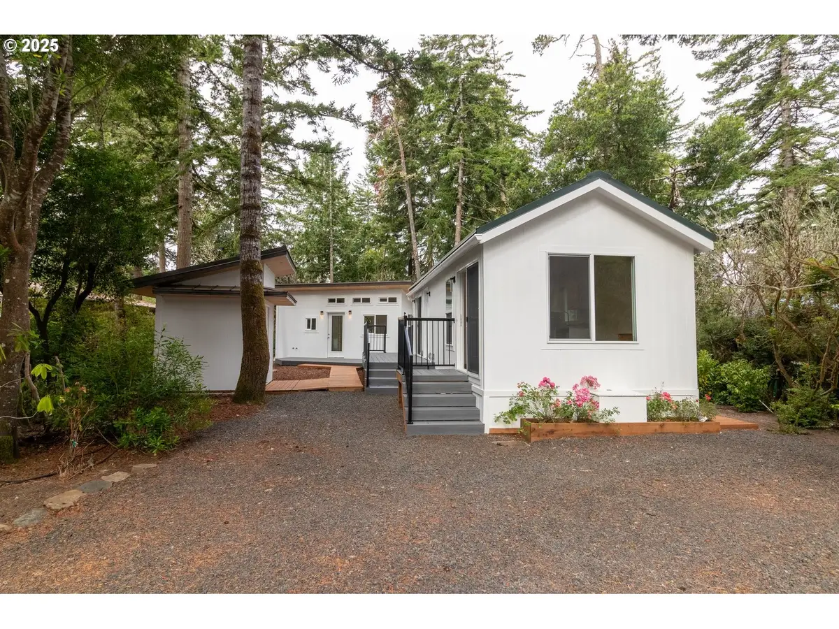 231 Horseshoe, Florence, OR 97439 - #1