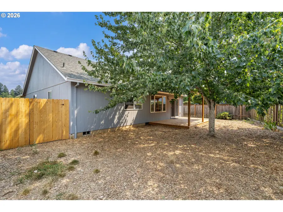 16822 SE Equestrian Way, Portland, OR 97236 - #3