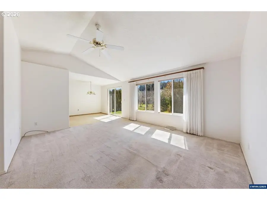 475 SE Hankel St, Dallas, OR 97338 - #3