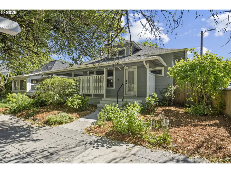 3044 SE 9th Ave, Portland, OR 97202 - #3