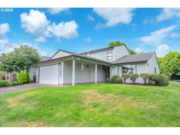 15645 NE Russell Pl, Portland, OR 97230