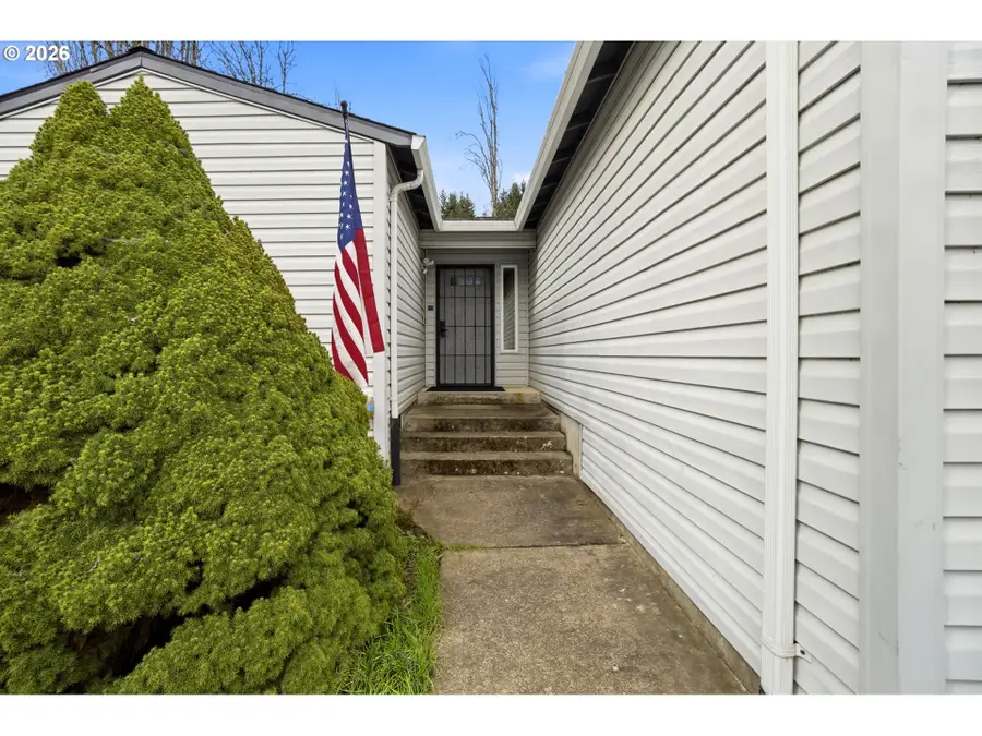 768 NE Main St, Willamina, OR 97396 - #2