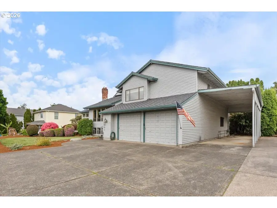 17501 NE Clackamas St, Portland, OR 97230 - #2