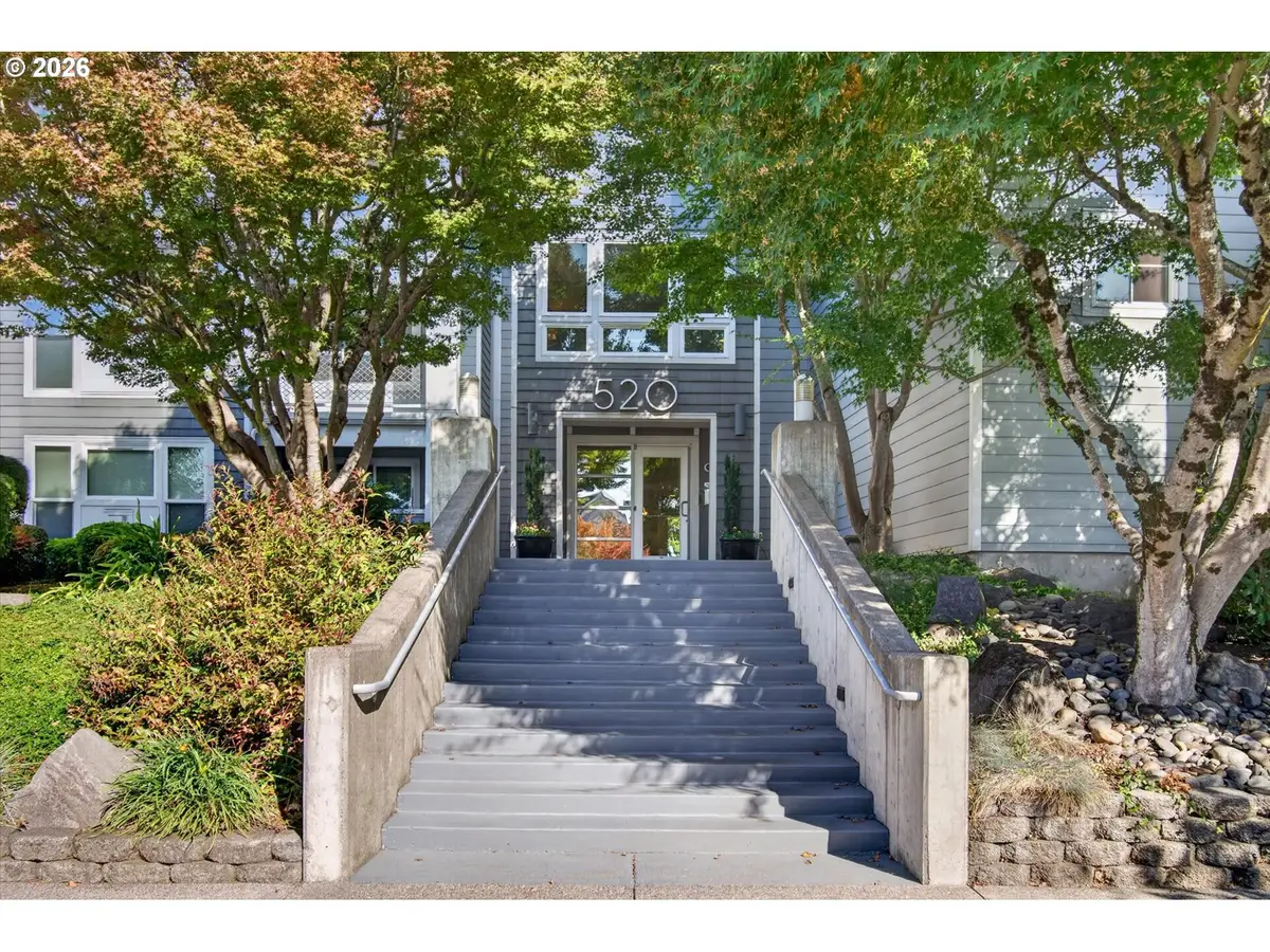 520 SE Columbia River Dr #216, Vancouver, WA 98661 - #1