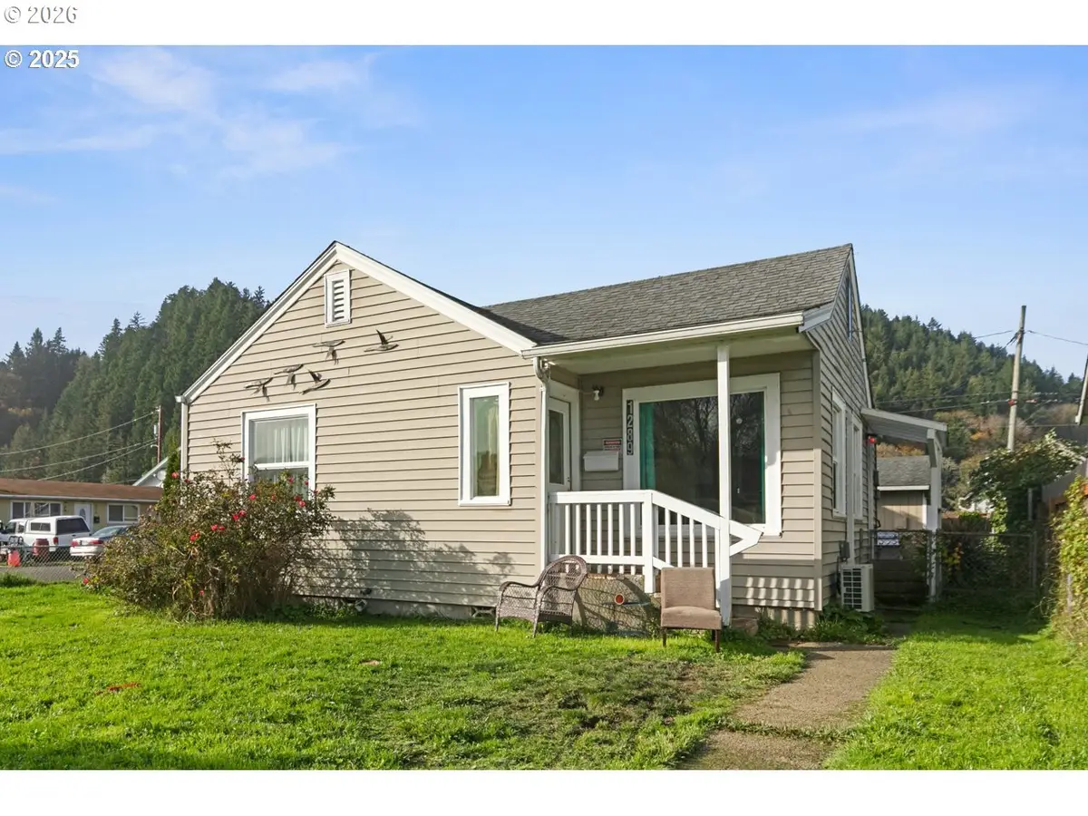 1289 Ivy Ave, Reedsport, OR 97467 - #1