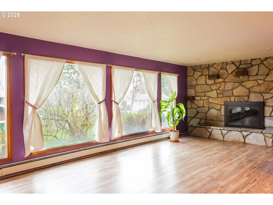 101 Penn Ave, La Grande, OR 97850 - #3