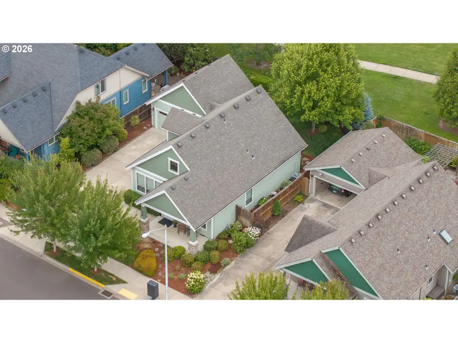 914 NE Samson St, McMinnville, OR 97128 - #3