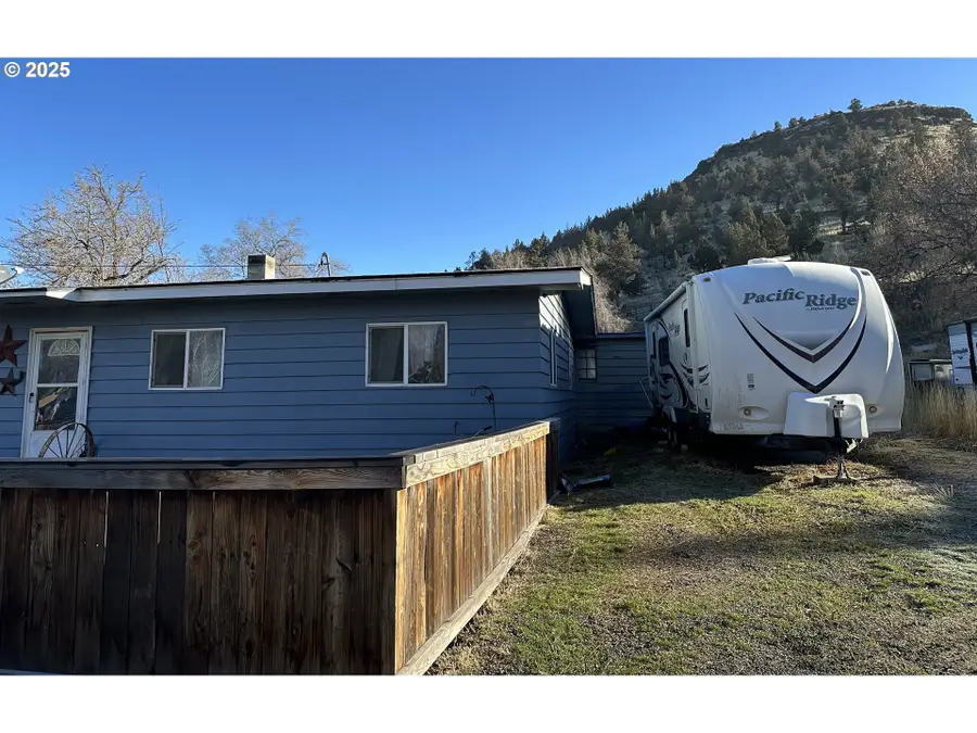 900 SE Willowdale Dr, Prineville, OR 97754 - #3