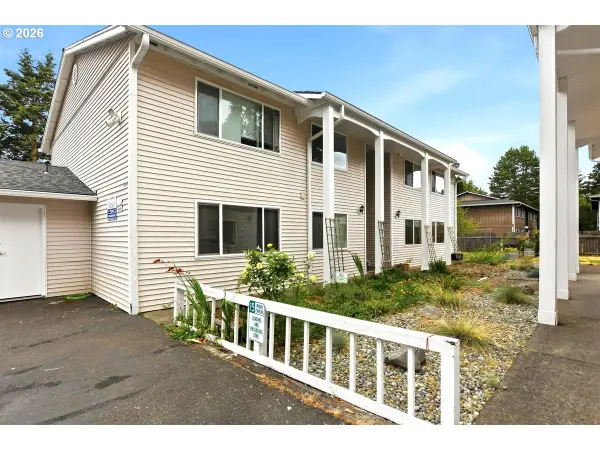 4416 Gibbons St, Vancouver, WA 98661