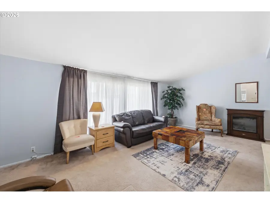 1401 W Ellendale Ave, Dallas, OR 97338 - #3