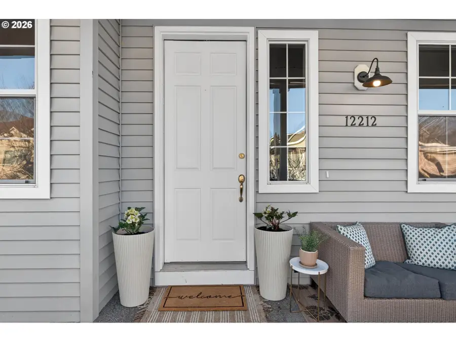 12212 SW Quail Creek Ln, Portland, OR 97223 - Image #2