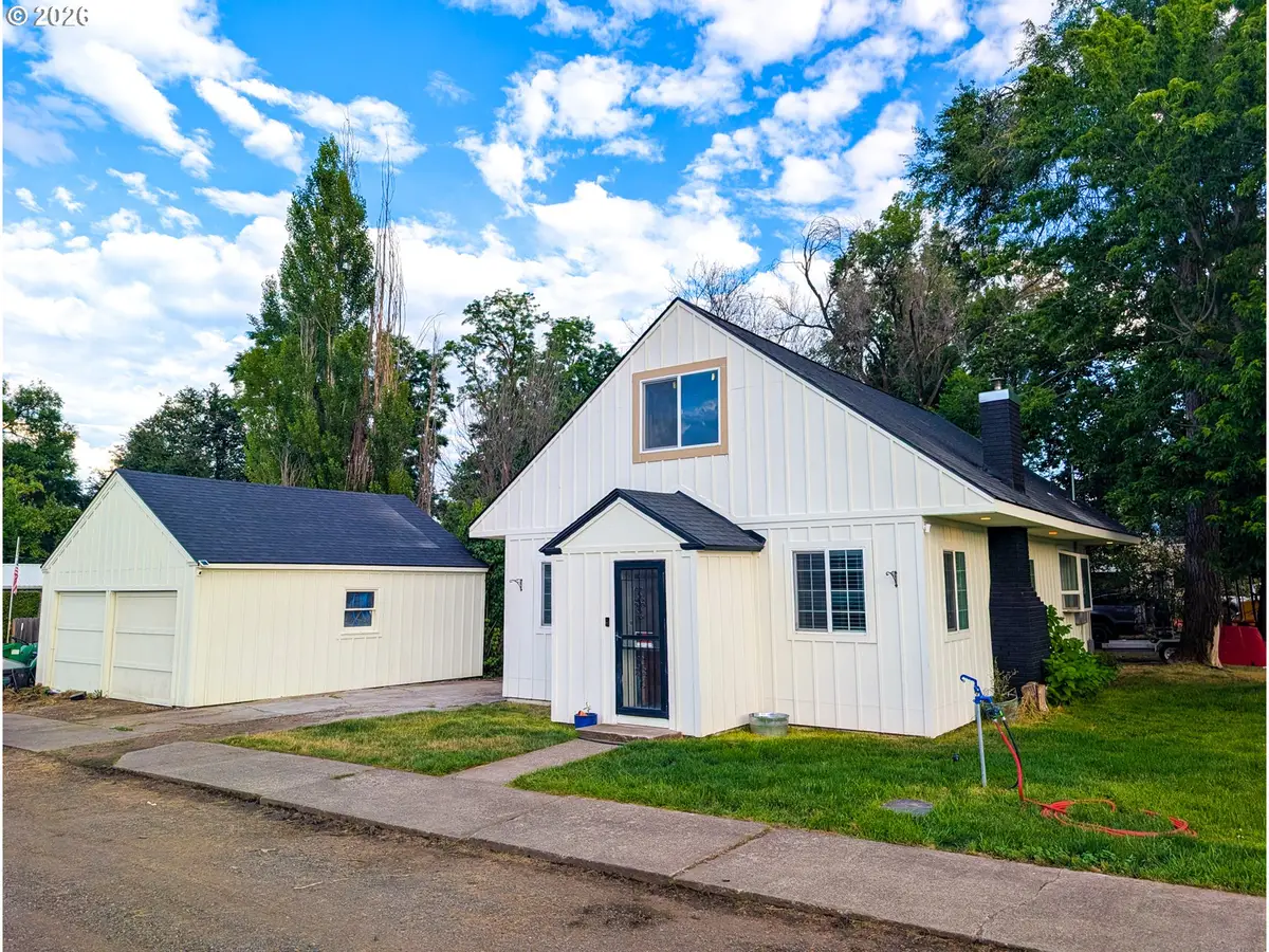 590 Cedar St, Elgin, OR 97827 - #1
