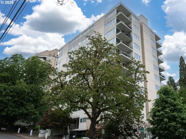 2211 SW Park Pl #102, Portland, OR 97205