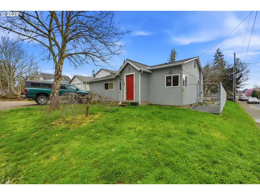 177 NW Ebberts Ave, Hillsboro, OR 97124 - #2