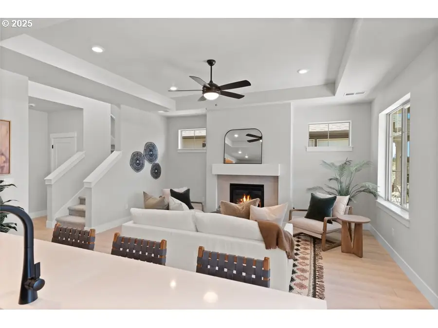 2469 N Villa Rd, Newberg, OR 97132 - Image #2