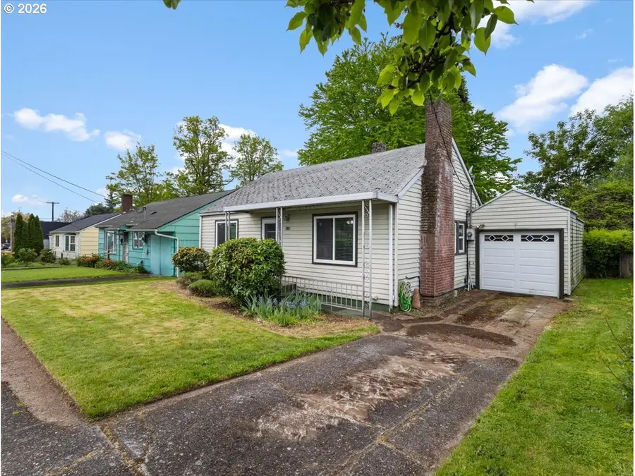 1016 W St, Vancouver, WA 98661 - #3
