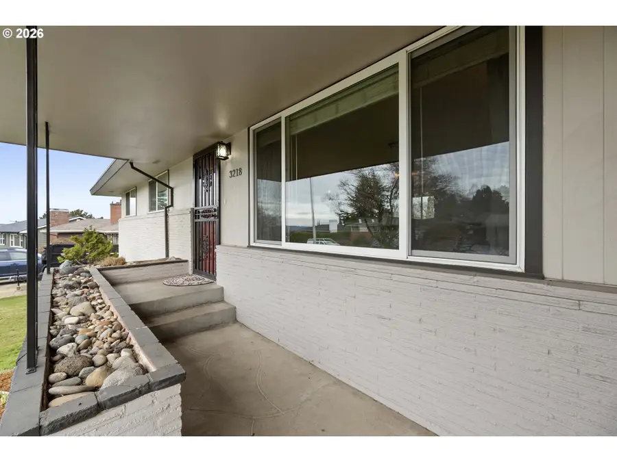 3218 NE 132nd Ave, Portland, OR 97230 - Image #3