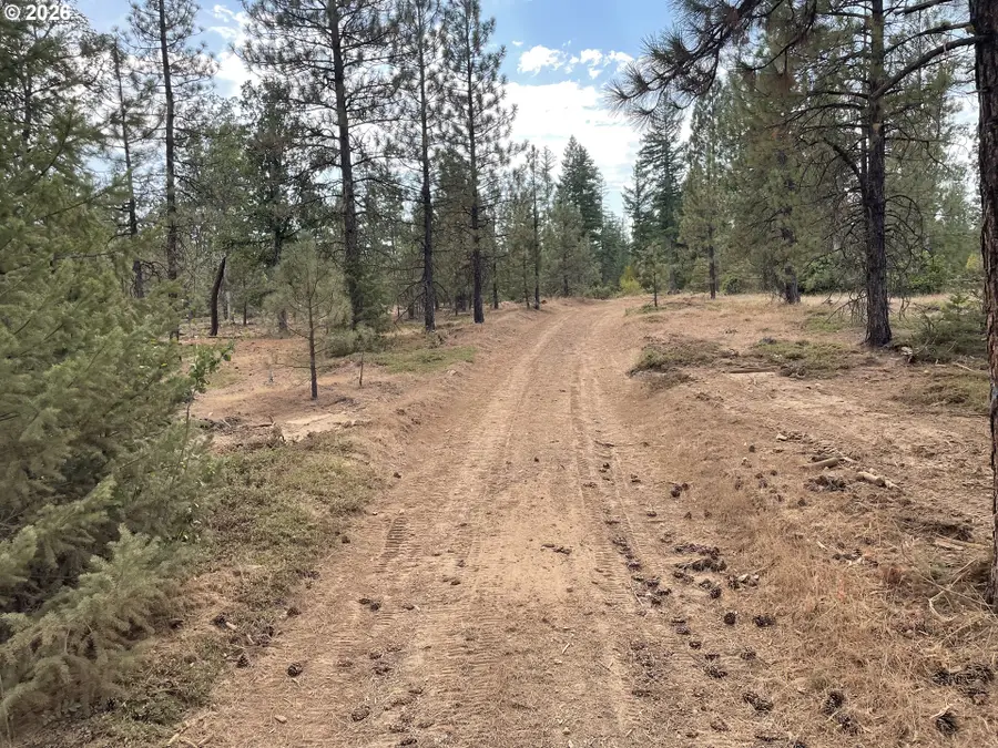 000 Piper Ln, Goldendale, WA 98620 - #2