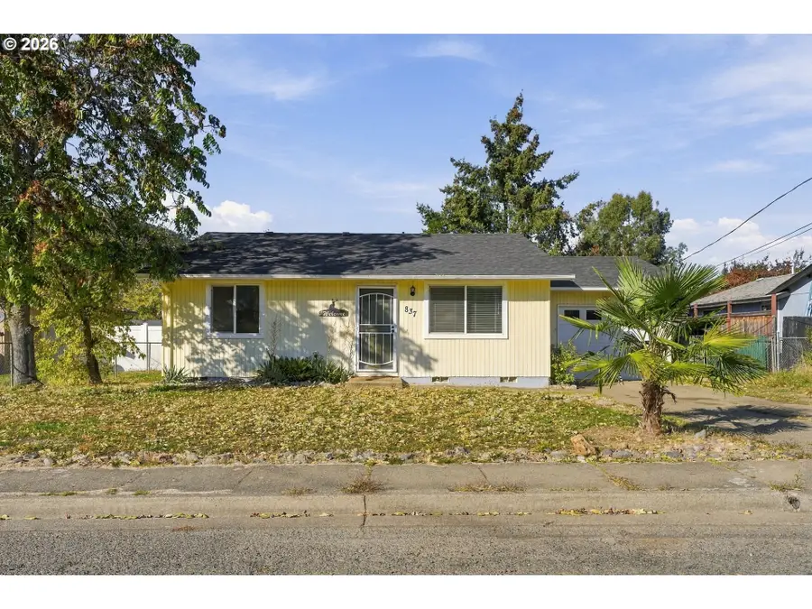 837 SE Vine Maple Dr, Myrtle Creek, OR 97457 - #2